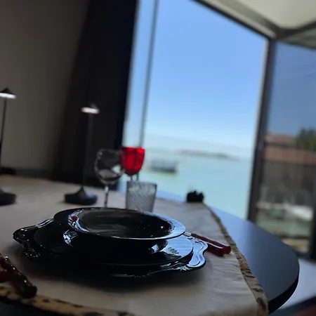 شقة Deluxe Oliver's House البندقية